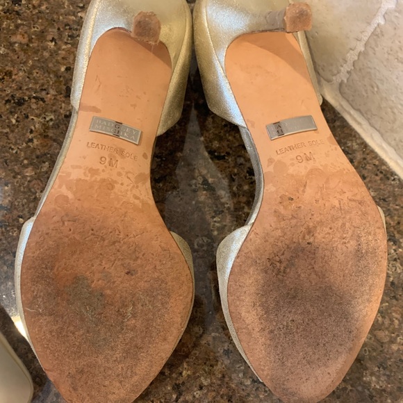 Badgley Mischka gold open toe shoe - Picture 3 of 6